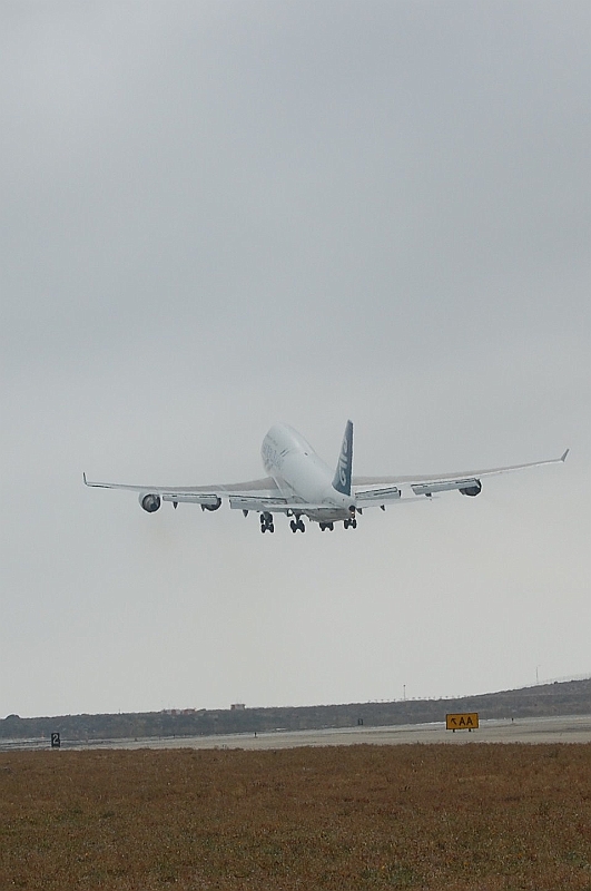 lax May9 2008 (1139).JPG